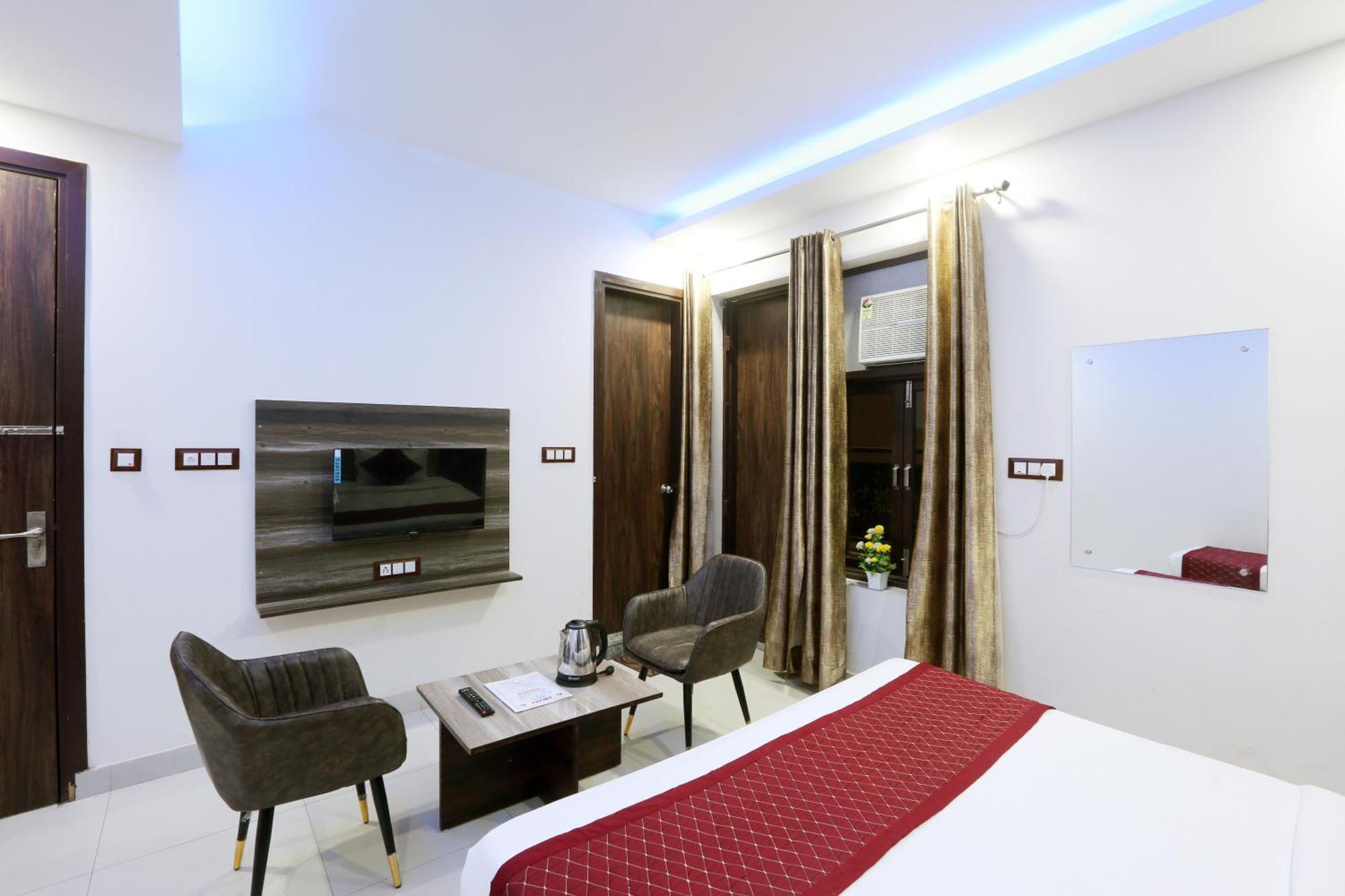 Oaks Inn Plaza Delhi Airport New Delhi Extérieur photo