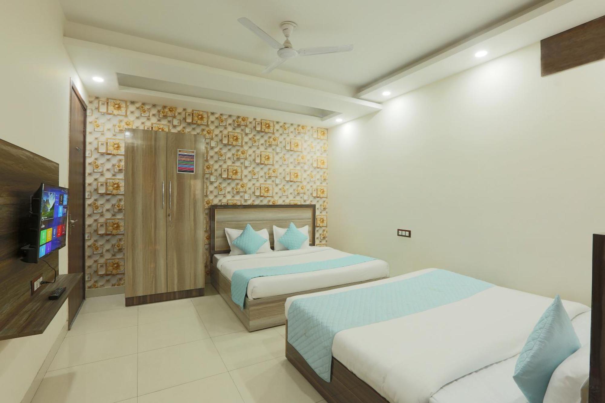 Oaks Inn Plaza Delhi Airport New Delhi Extérieur photo
