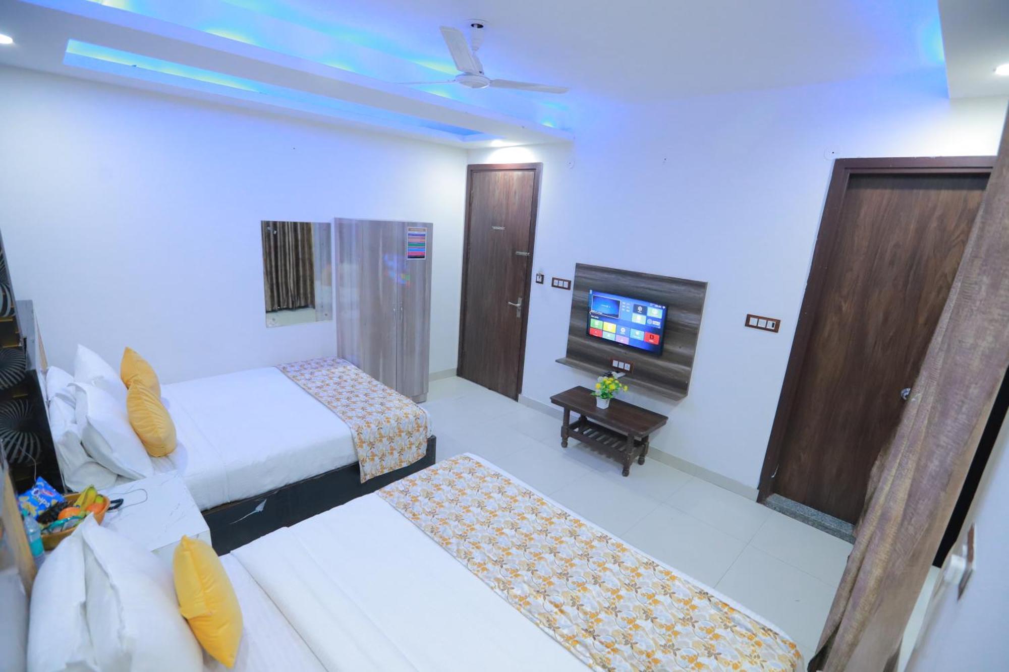 Oaks Inn Plaza Delhi Airport New Delhi Extérieur photo