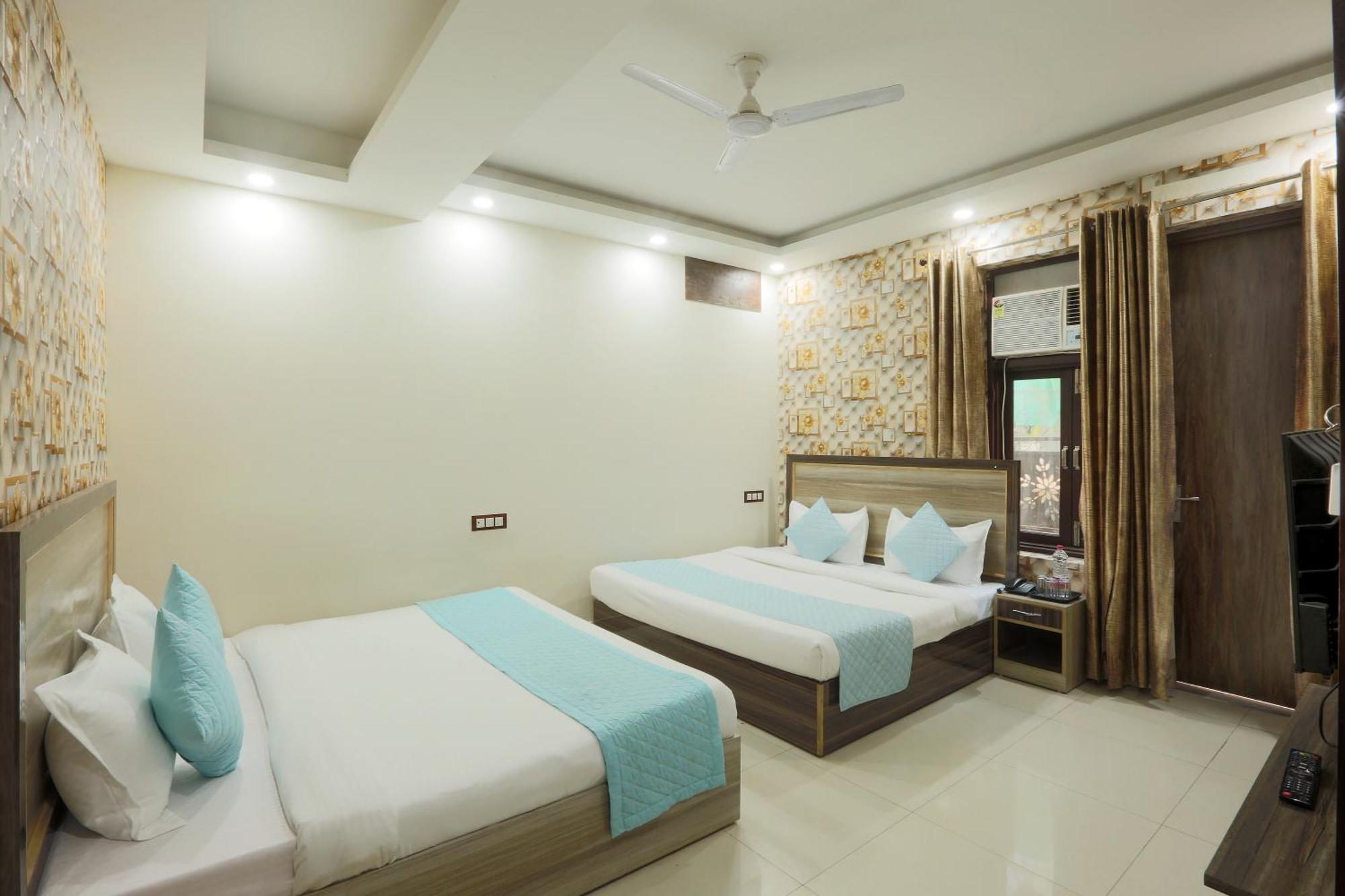Oaks Inn Plaza Delhi Airport New Delhi Extérieur photo