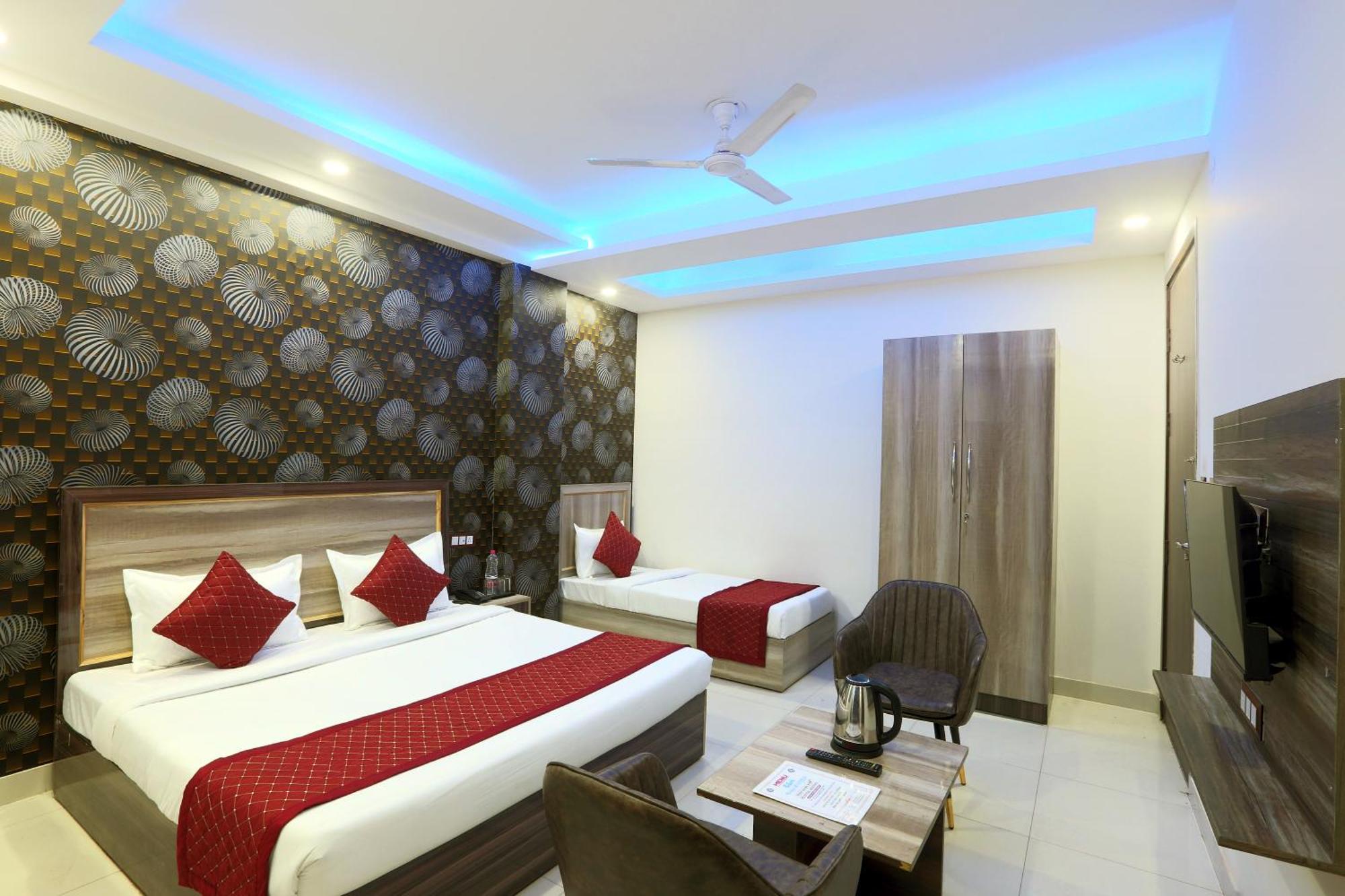 Oaks Inn Plaza Delhi Airport New Delhi Extérieur photo